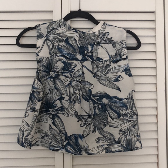 Button down flower tank top - Picture 3 of 4